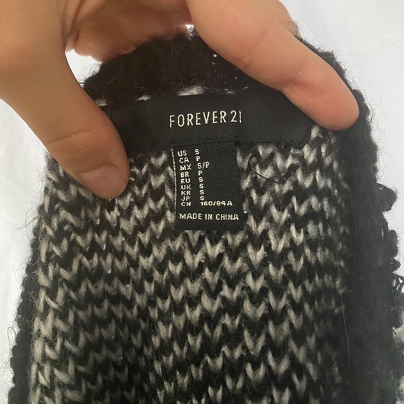 Black and white checkered knitted sweater H&M - Picture 10 of 11